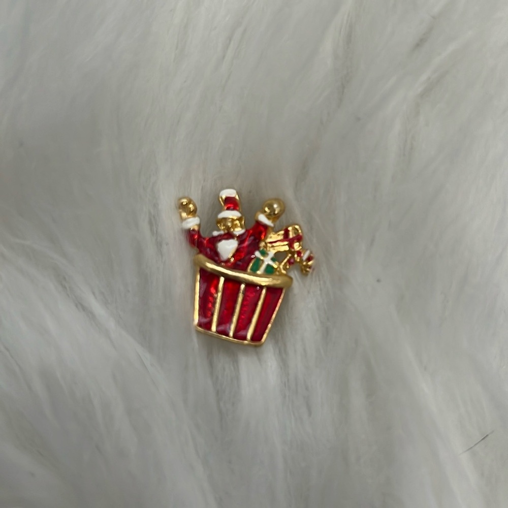 🎄Holiday Brooch - Vintage 90’s - Christmas Brooch Pin